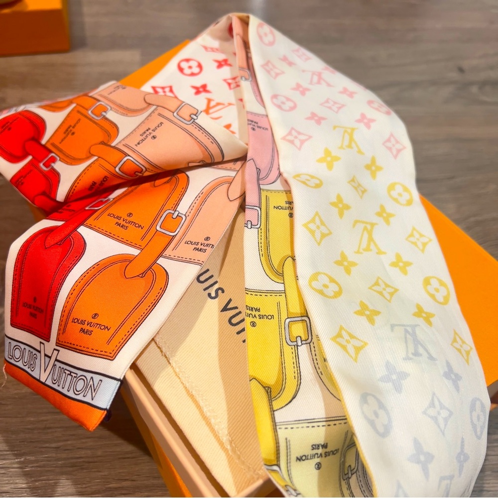 Authentic Louis Vuitton Scarf-Luggage Tag Ombre